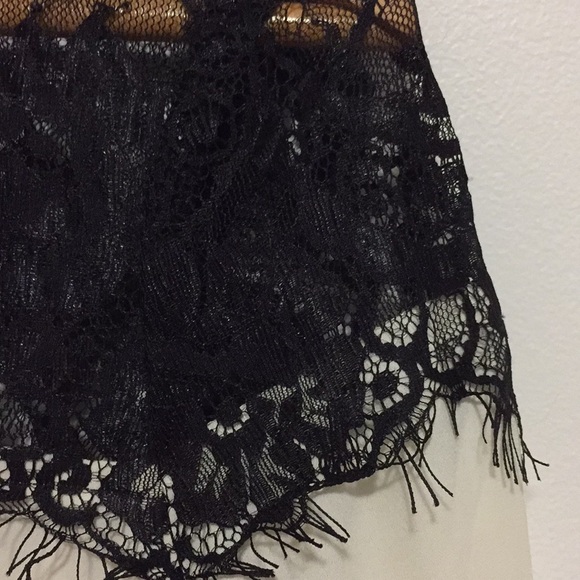 Romeo & Juliet Couture Dress - Picture 4 of 5